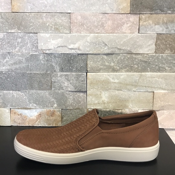 ECCO Men's Soft 7 Slip- On Sneaker - Picture 7 of 9